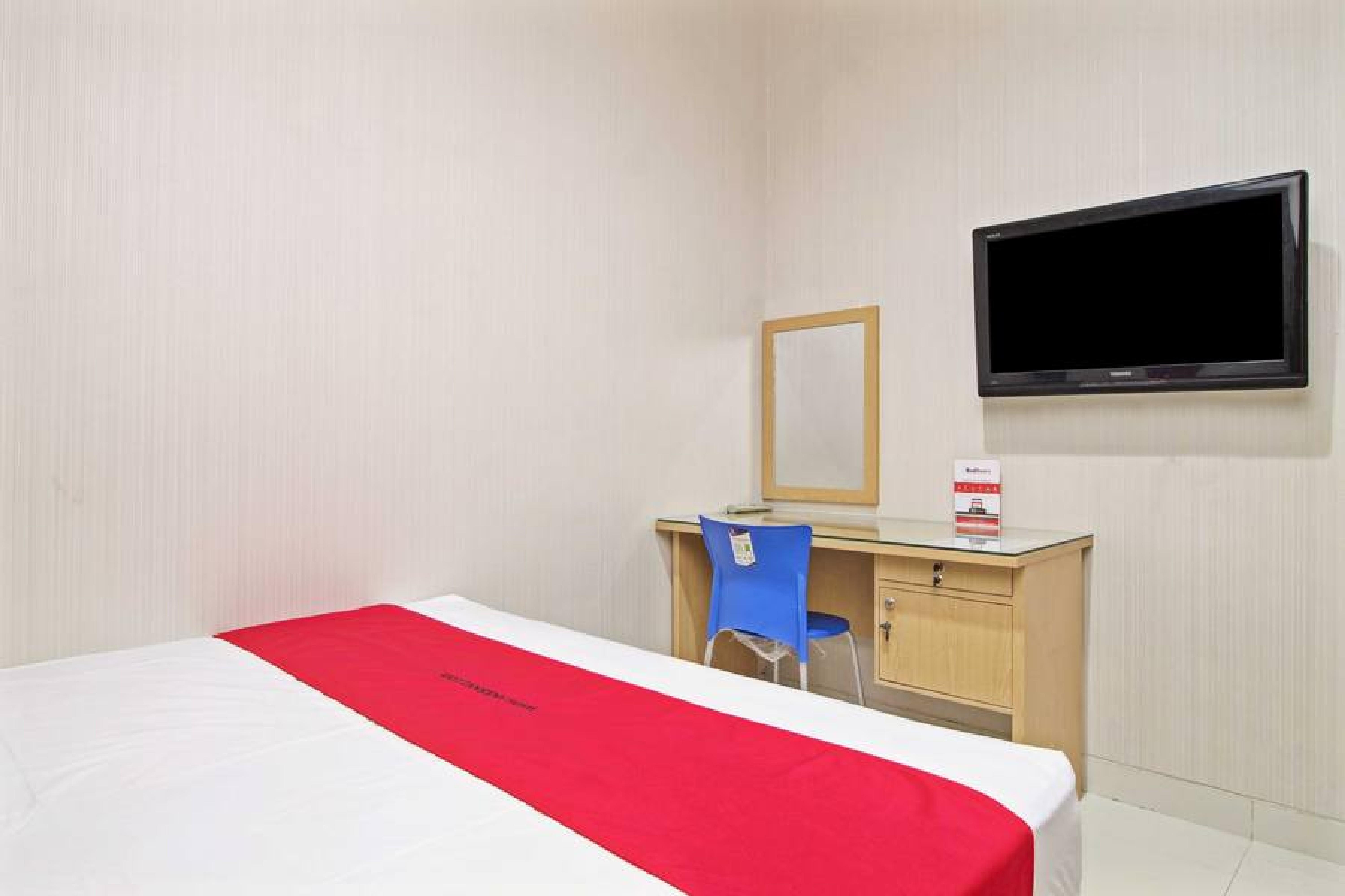 เรดดอร์ซ แอท มังกา เบซาร์ 2 Hotel จาการ์ตา ภายนอก รูปภาพ