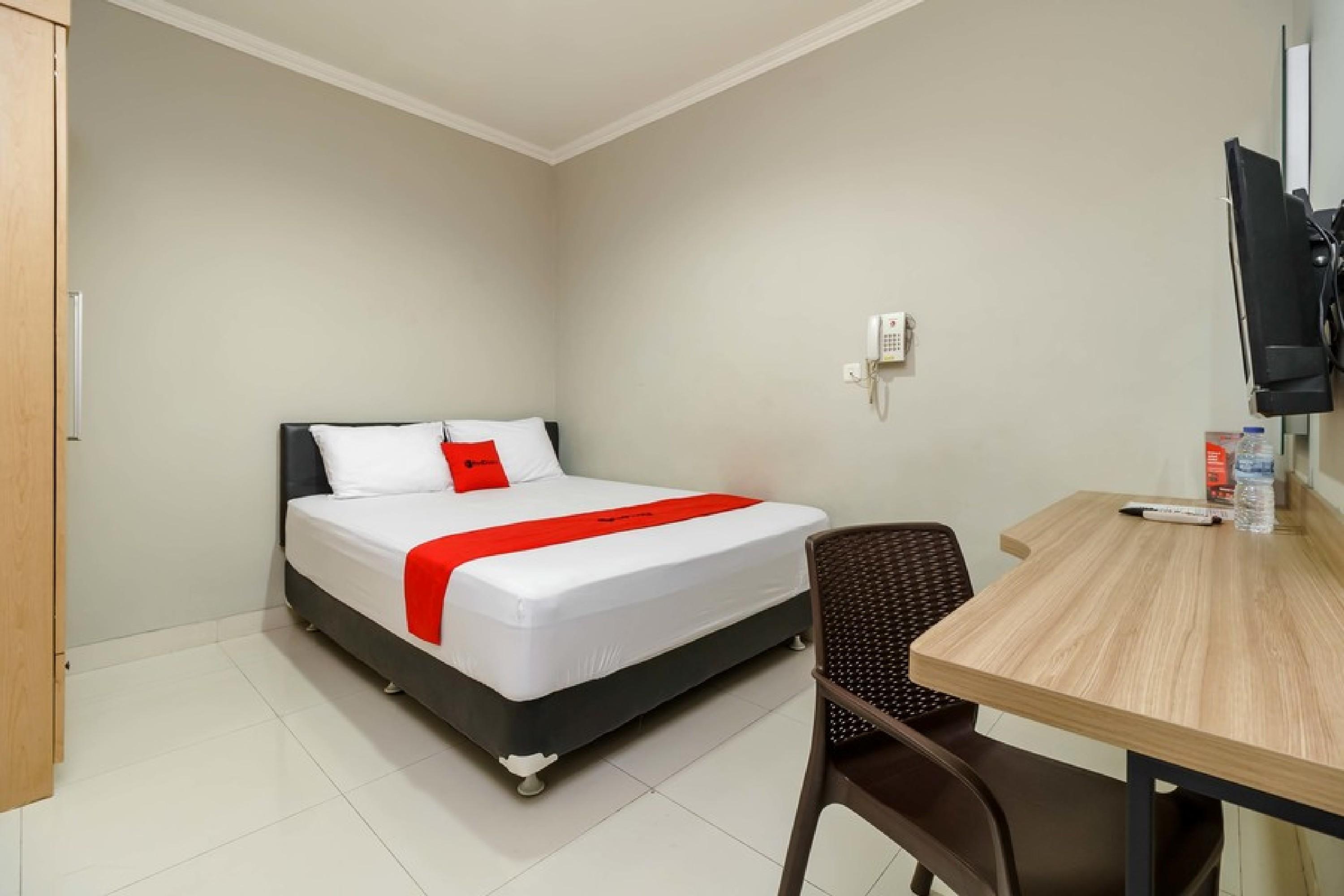 เรดดอร์ซ แอท มังกา เบซาร์ 2 Hotel จาการ์ตา ภายนอก รูปภาพ