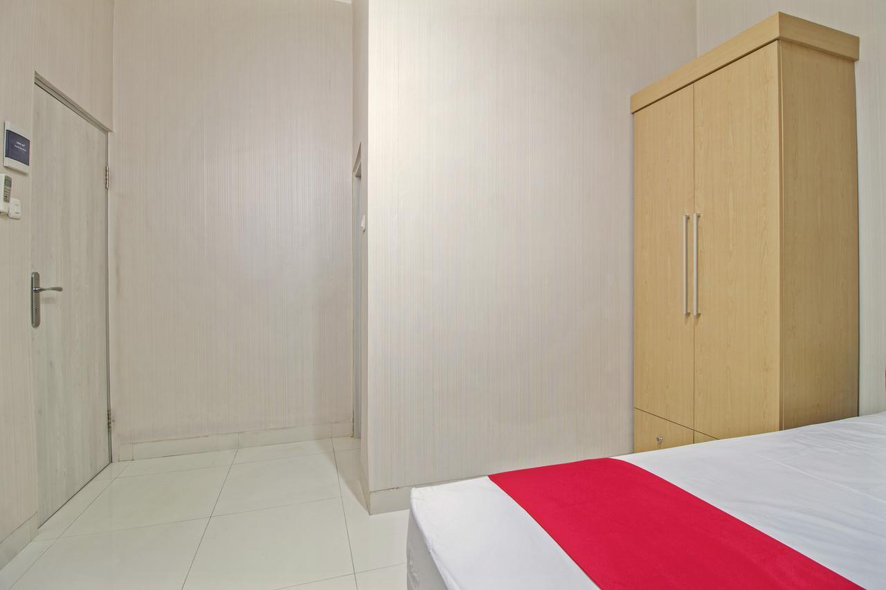 เรดดอร์ซ แอท มังกา เบซาร์ 2 Hotel จาการ์ตา ภายนอก รูปภาพ